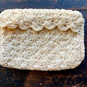 🔖🔖CLEARANCE🔖🔖Vintage Boho Macrame Crochet Clutch